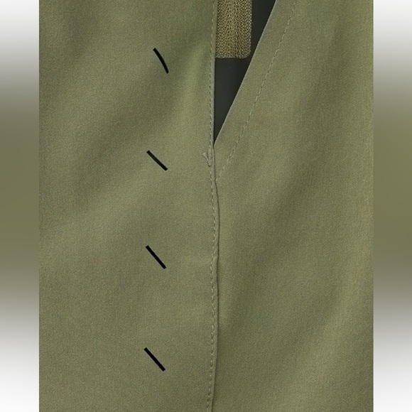 Ten Thousand INTERVAL SHORT NEXT-LEVEL VERSATILITY - Picture 5 of 12